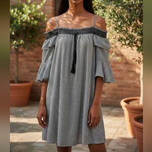 EUC Violet Weekend Size XL Gingham Blaxk & White Off The Shoulder Dress!!